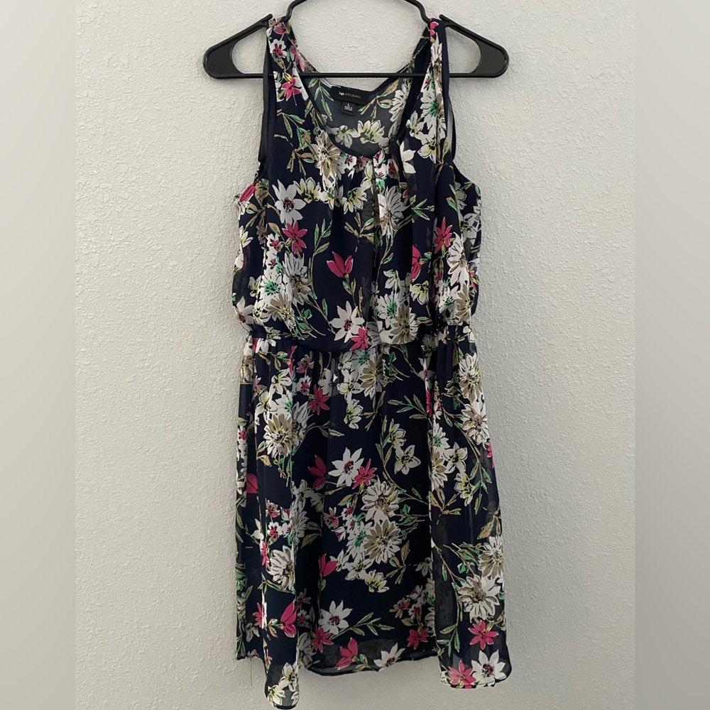 Floral print midi dress. Size L.
